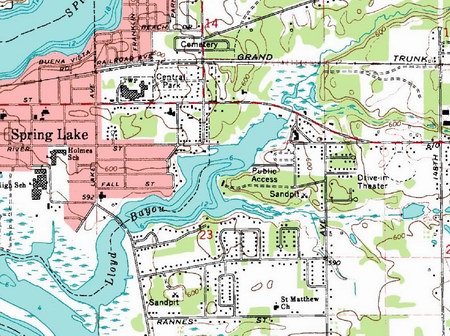 M-104 Drive-In Theatre - Topo From Terraserver (newer photo)